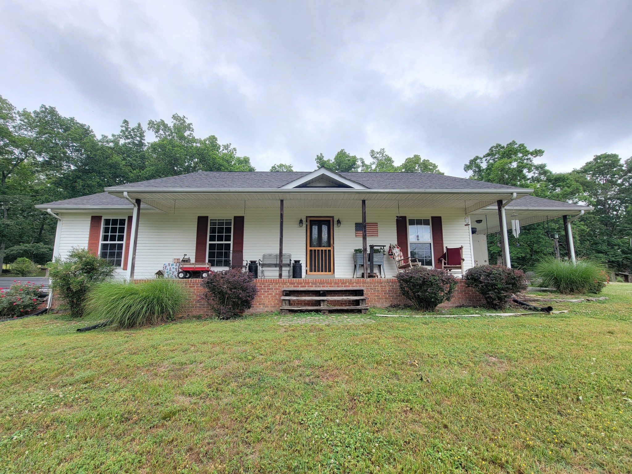 1089 Jim Clark Road Erin TN 37061