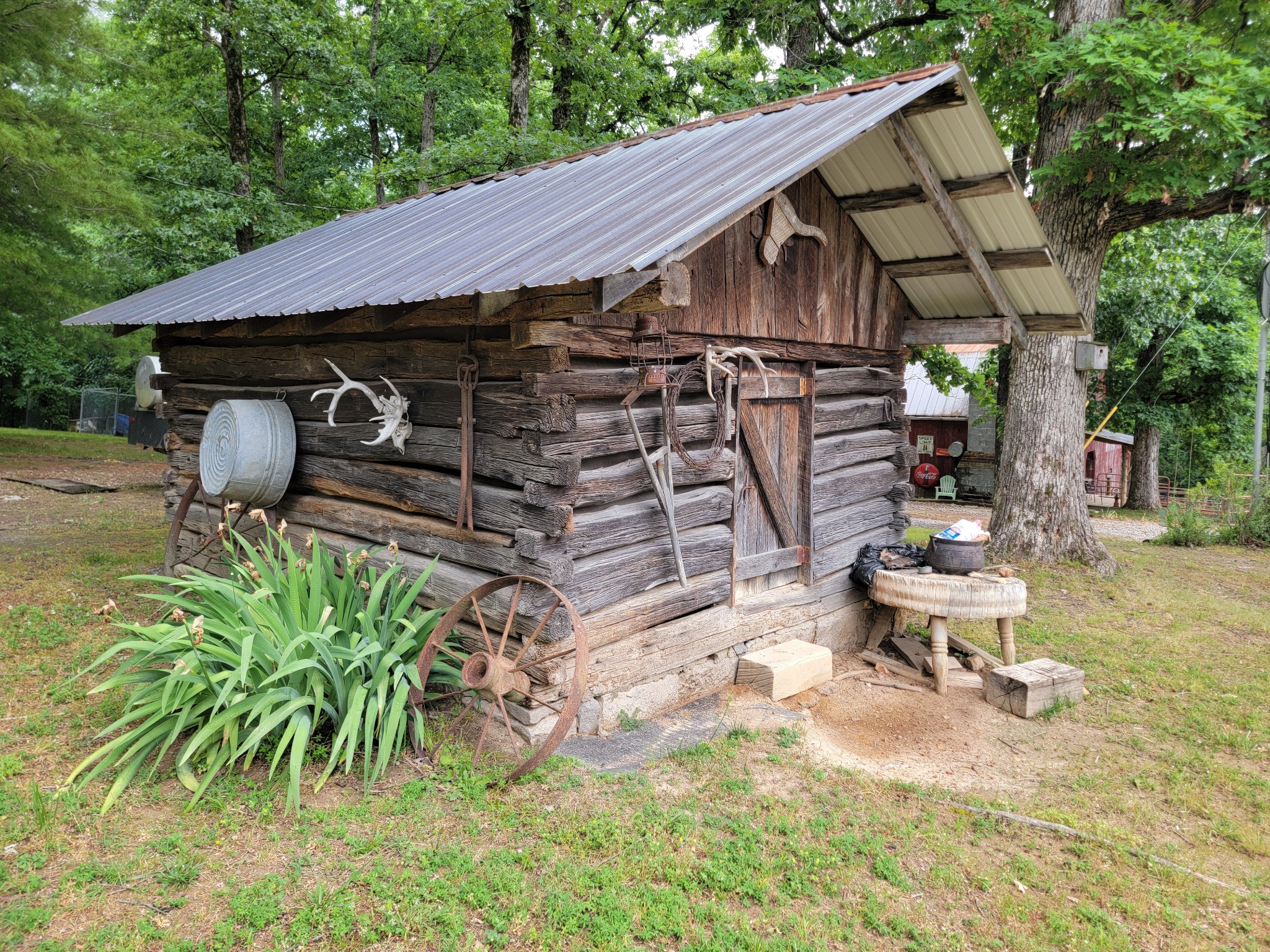 1089 Jim Clark Road Erin TN 37061