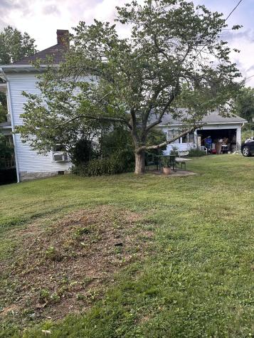 704 Main St, N Carthage TN 37030