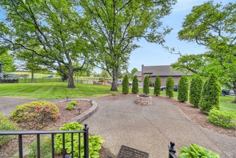 100 Gaston Street Hendersonville TN 37075