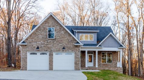 209 T Court Circle Dover TN 37058
