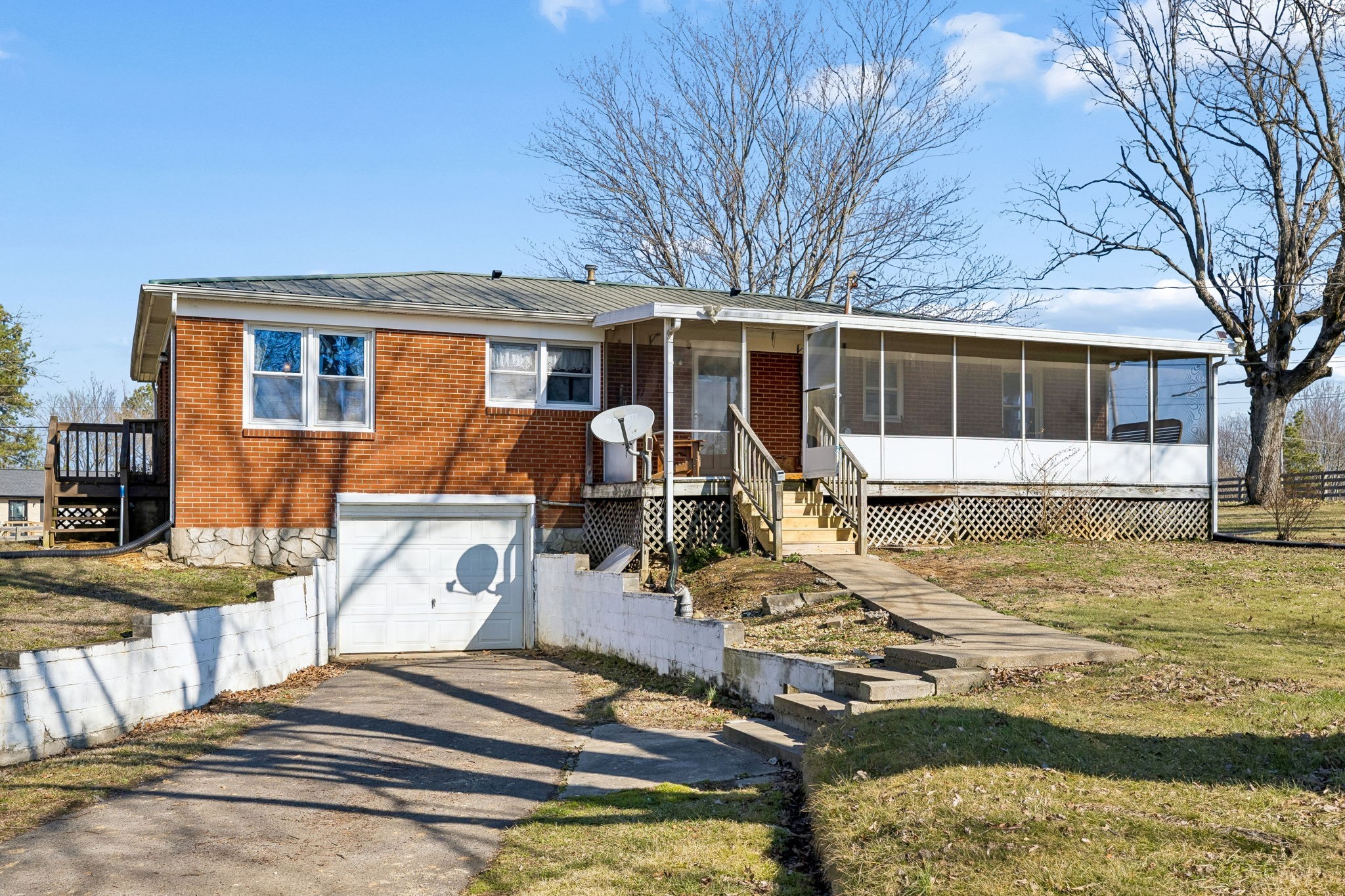 155 W Piney Road Dickson TN 37055