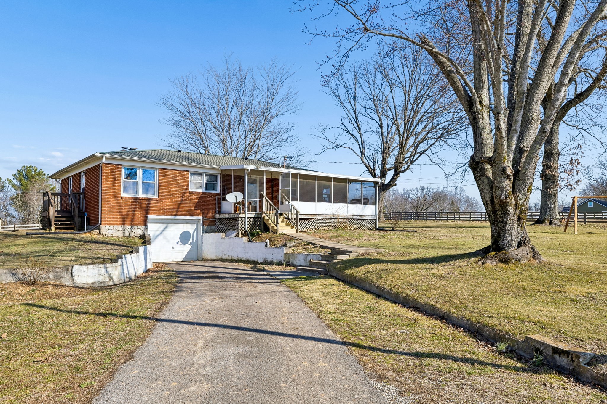 155 W Piney Road Dickson TN 37055