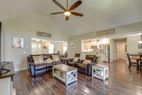 205 Lakeview Drive Hohenwald TN 38462