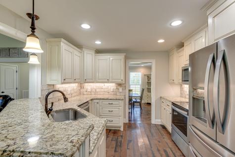 205 Lakeview Drive Hohenwald TN 38462