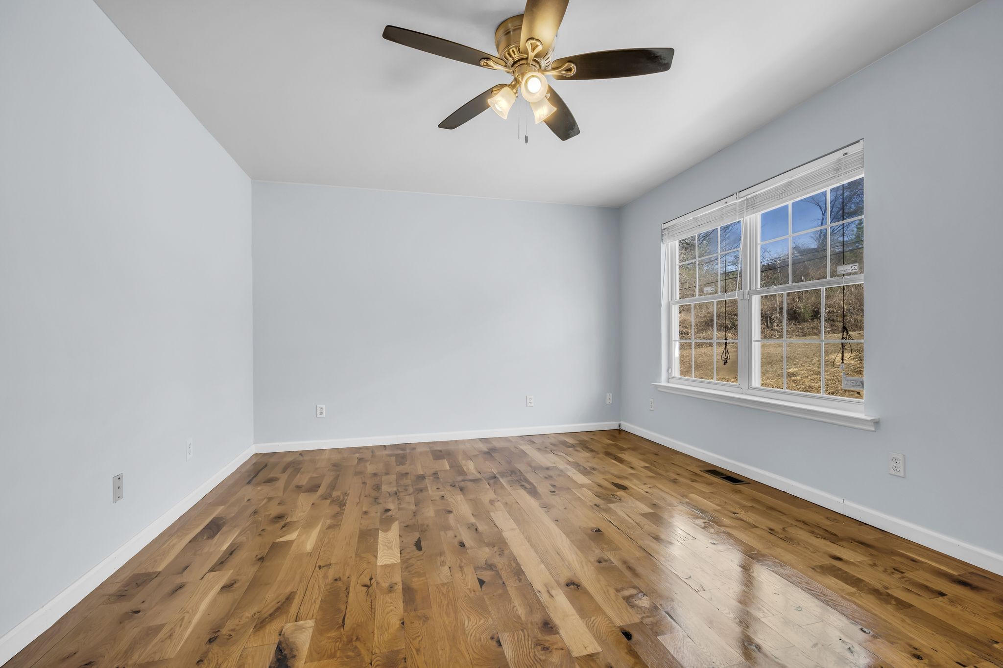 1546 Old Charlotte Pike Pegram TN 37143