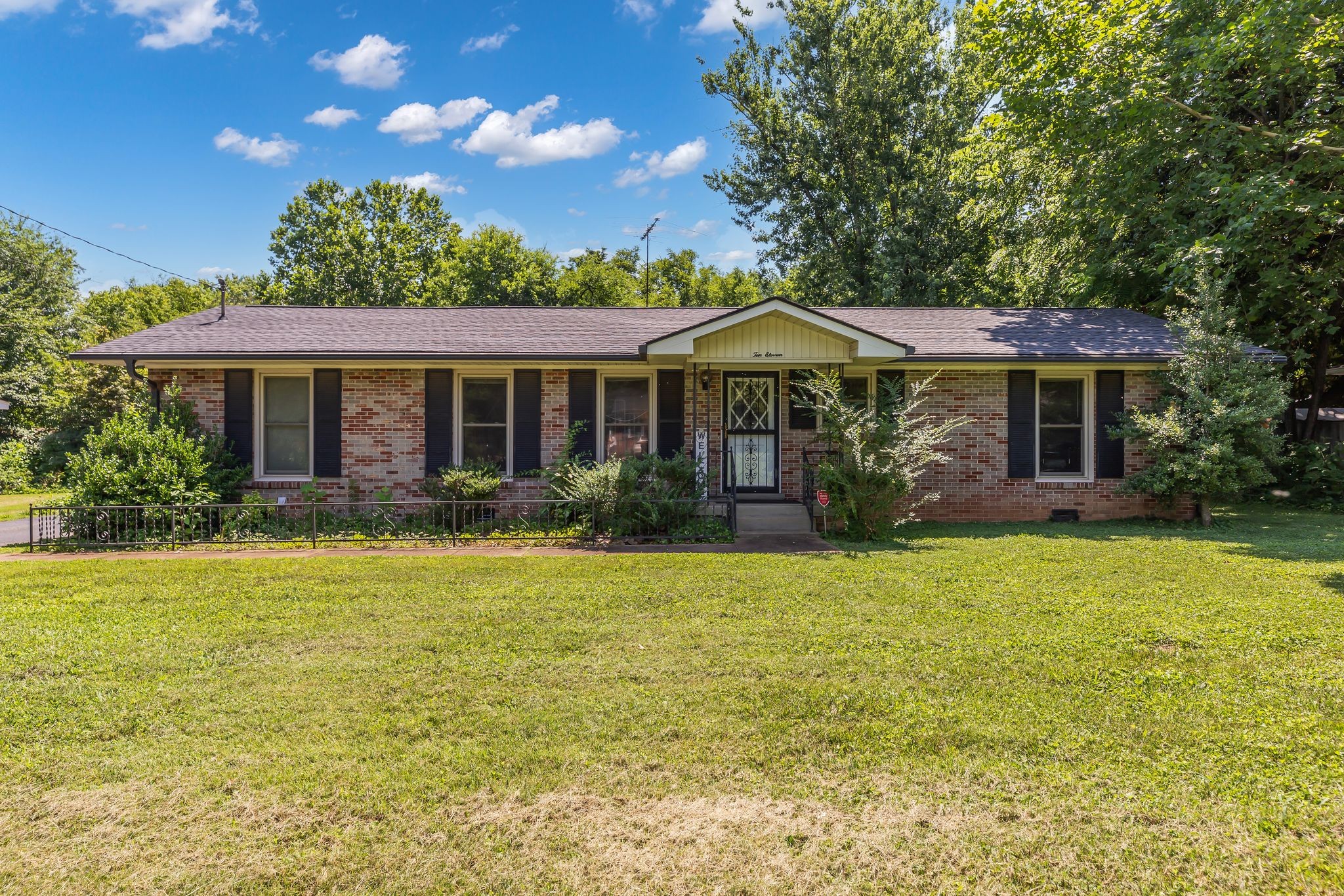 1011 S Baird Lane Murfreesboro TN 37130