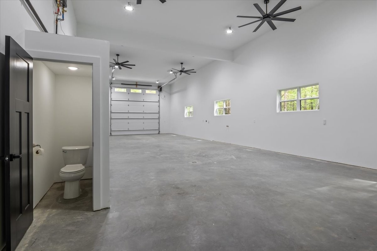 555 Parrish Lane Mc Ewen TN 37101