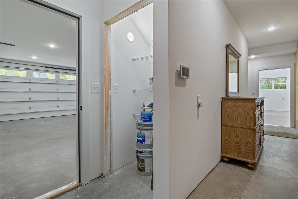 555 Parrish Lane Mc Ewen TN 37101