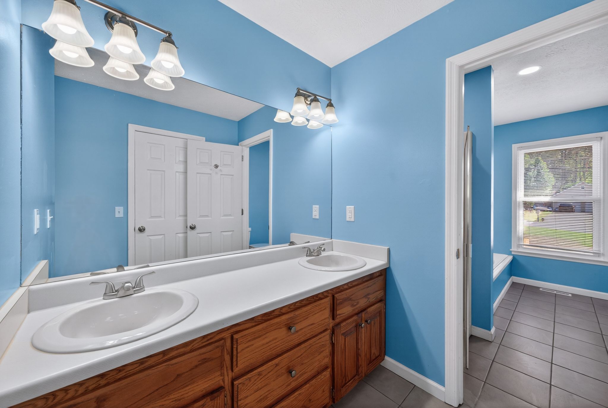 217 Timberlake Drive Springfield TN 37172