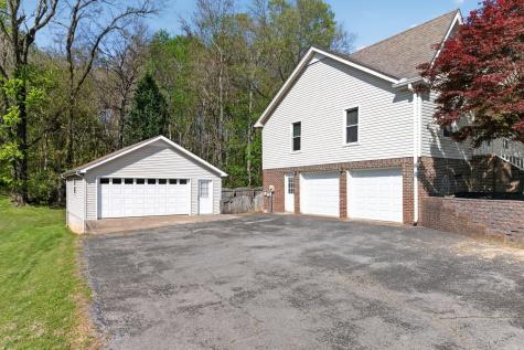 217 Timberlake Drive Springfield TN 37172