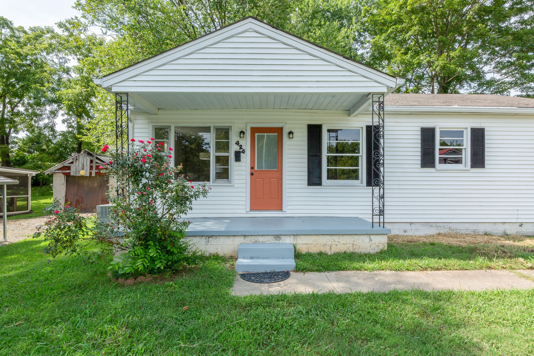 424 High Street Dickson TN 37055
