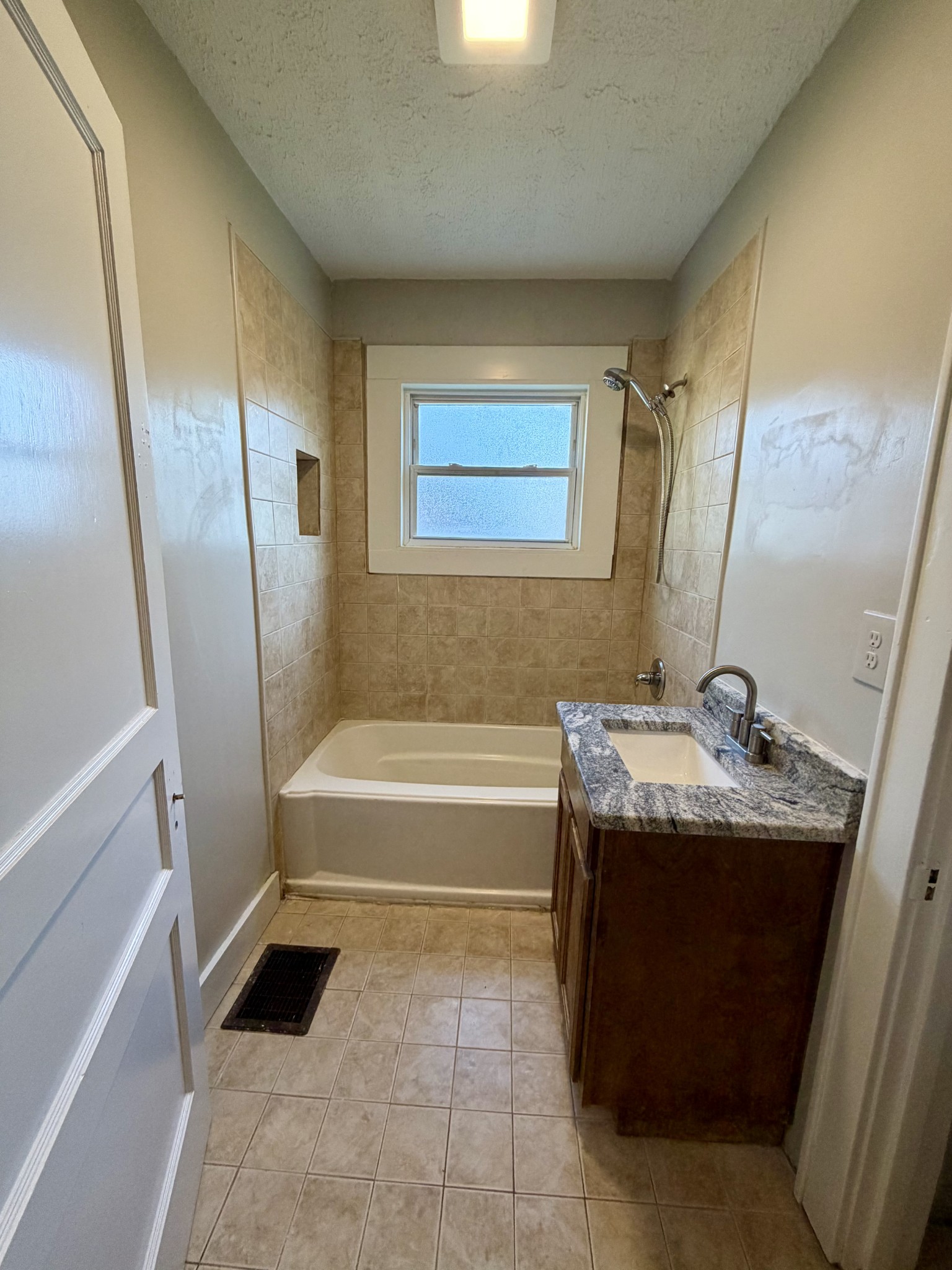 1602 Columbia Avenue Columbia TN 38401