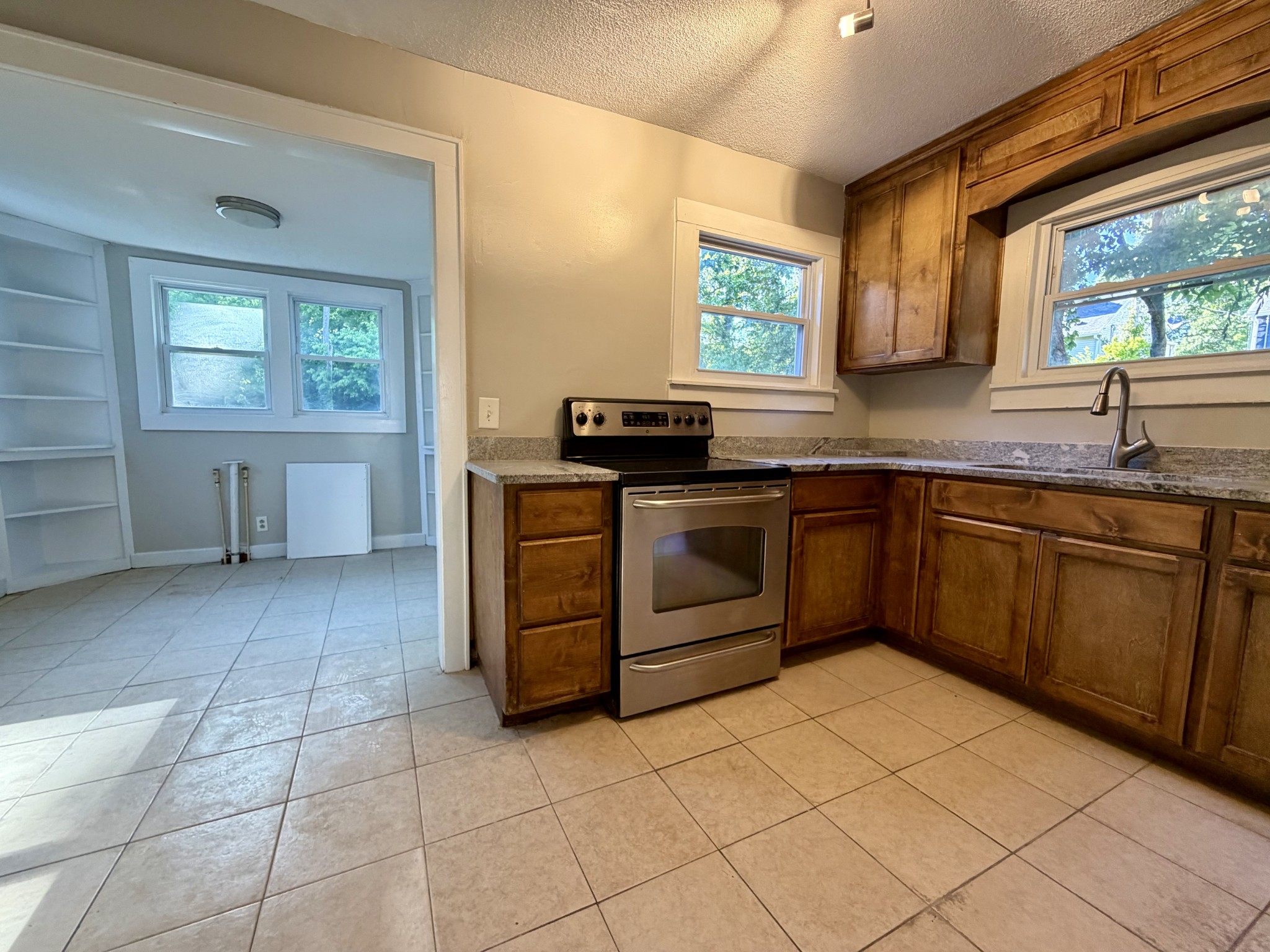 1602 Columbia Avenue Columbia TN 38401