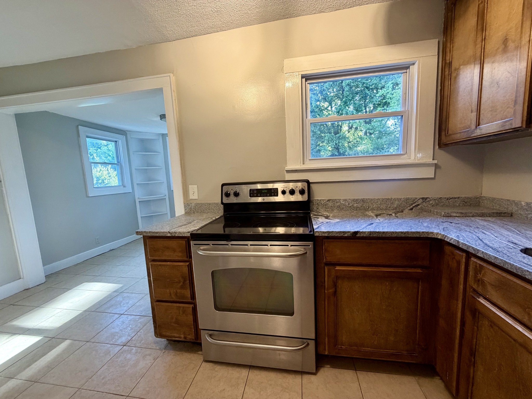 1602 Columbia Avenue Columbia TN 38401