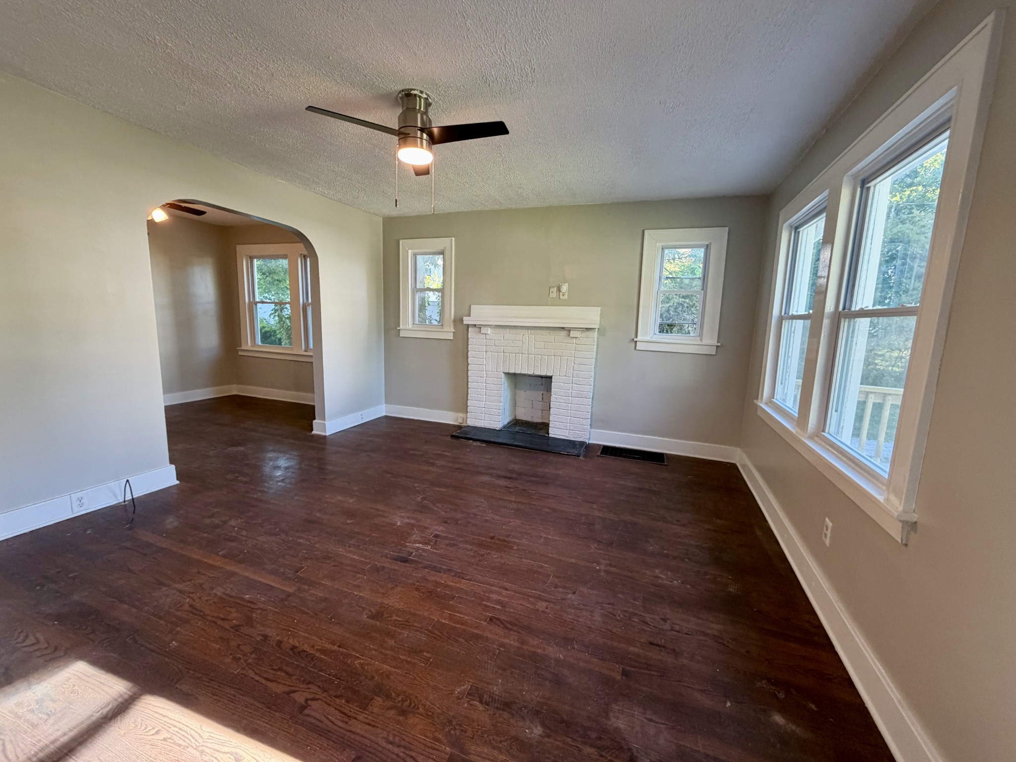 1602 Columbia Avenue Columbia TN 38401