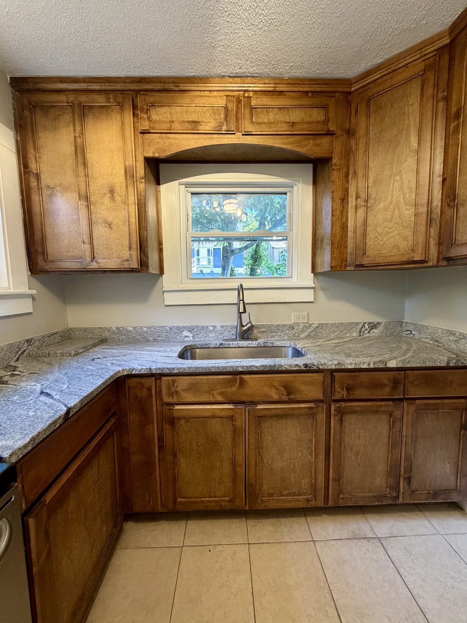 1602 Columbia Avenue Columbia TN 38401