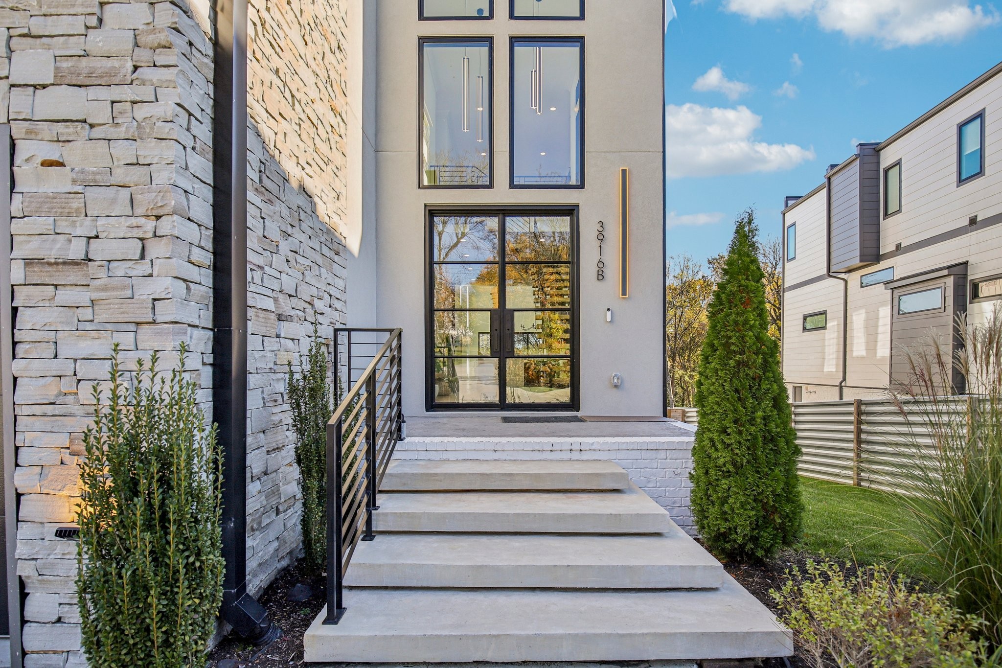 3916B Caylor Drive Nashville TN 37215