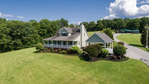 234 J W Thompson Road Westmoreland TN 37186