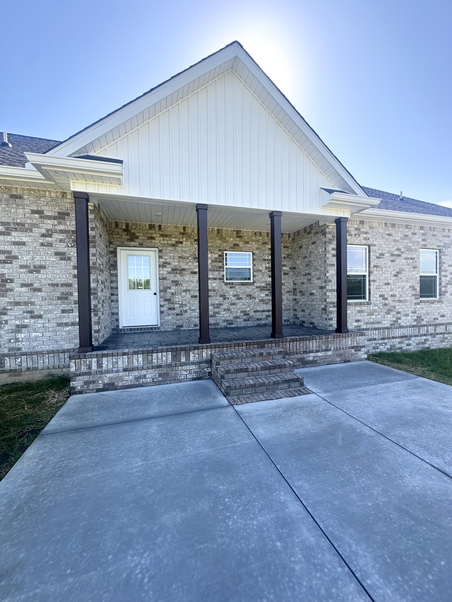 2220 Hwy 141 N Hartsville TN 37074