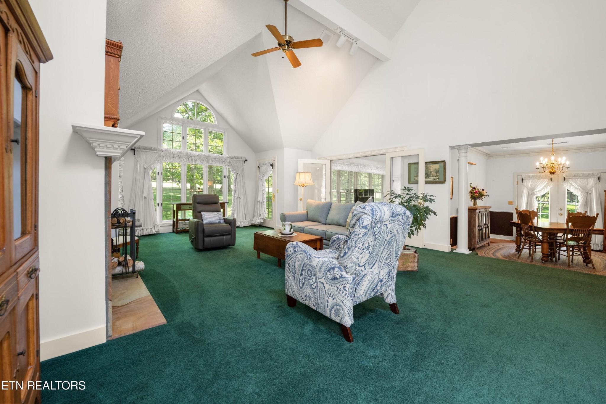 15 Cloverdale Circle Crossville TN 38558