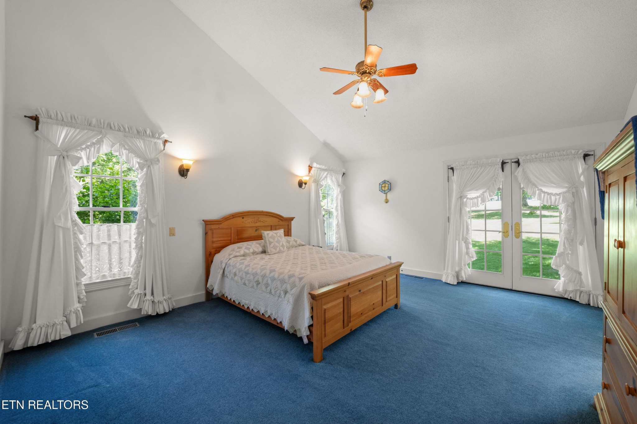 15 Cloverdale Circle Crossville TN 38558