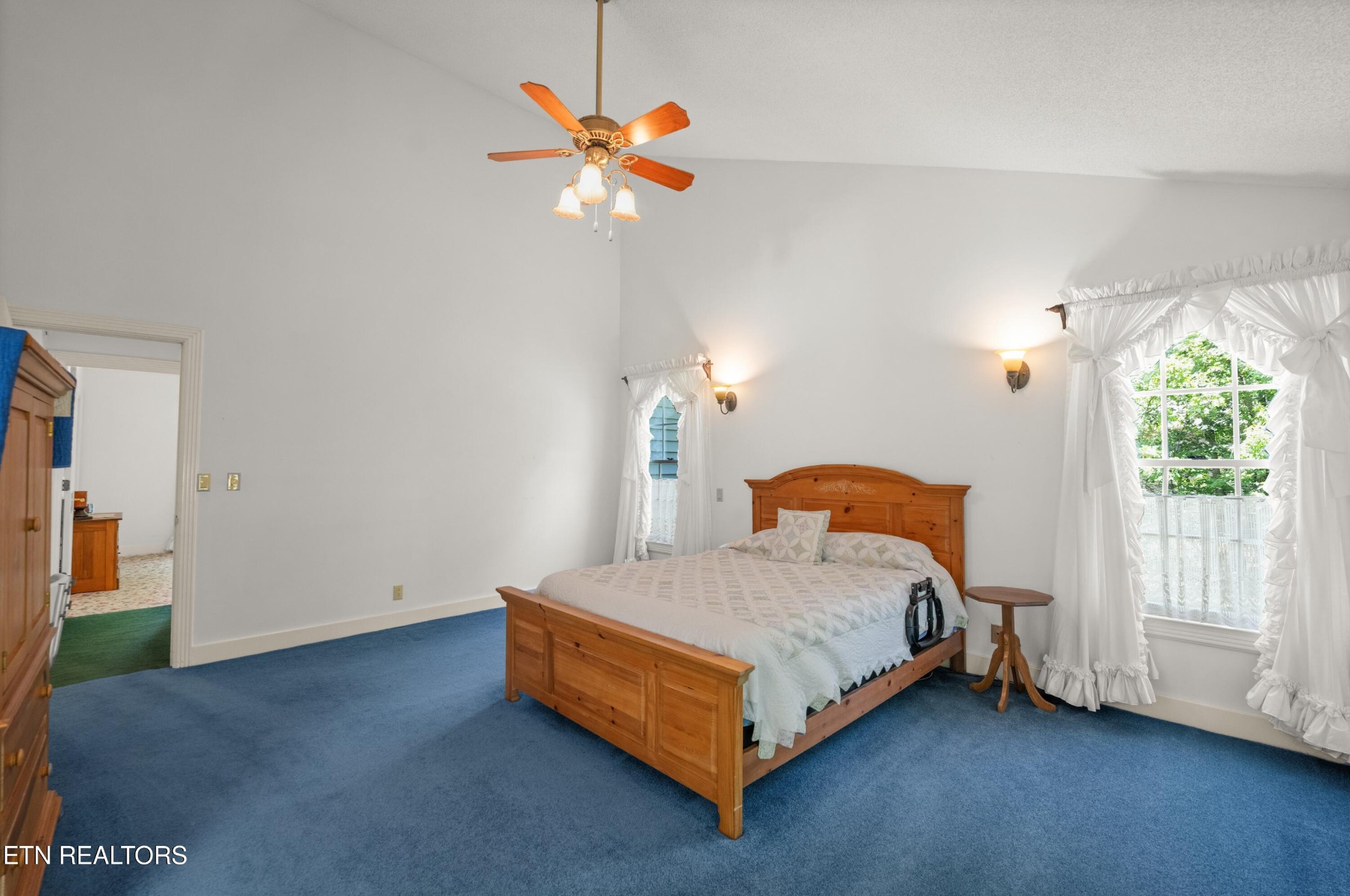 15 Cloverdale Circle Crossville TN 38558