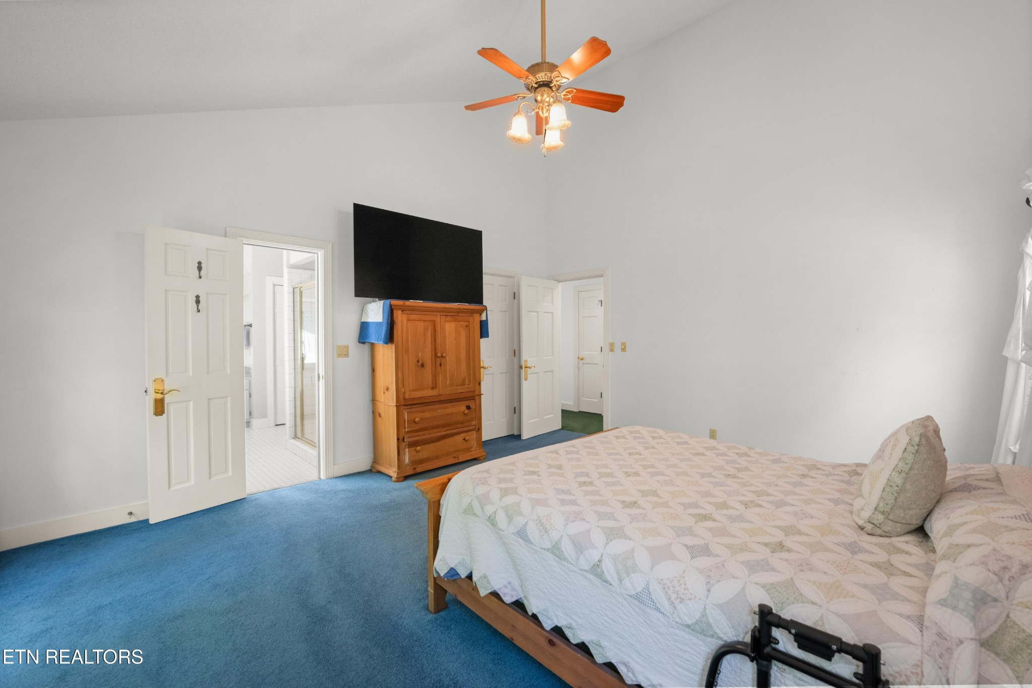 15 Cloverdale Circle Crossville TN 38558