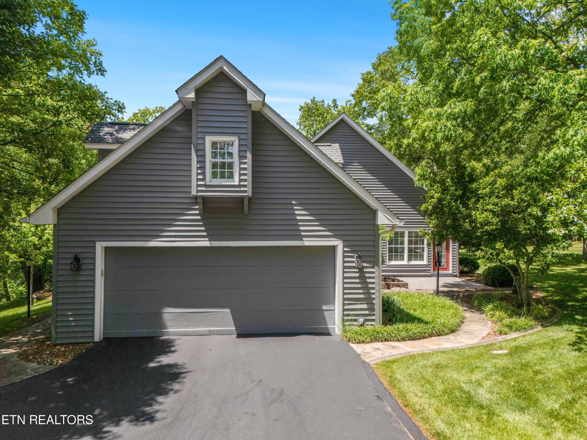 15 Cloverdale Circle Crossville TN 38558