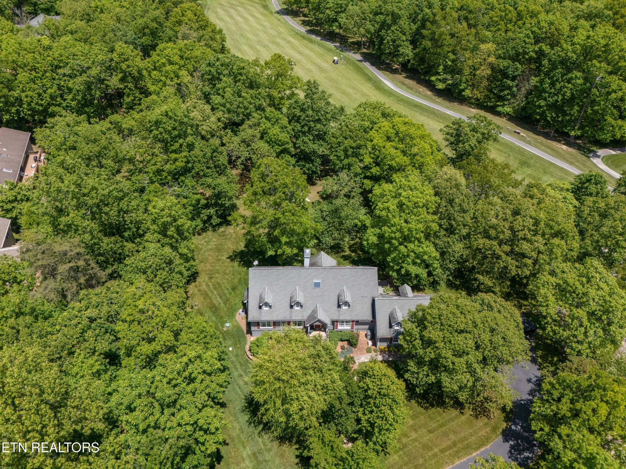 15 Cloverdale Circle Crossville TN 38558