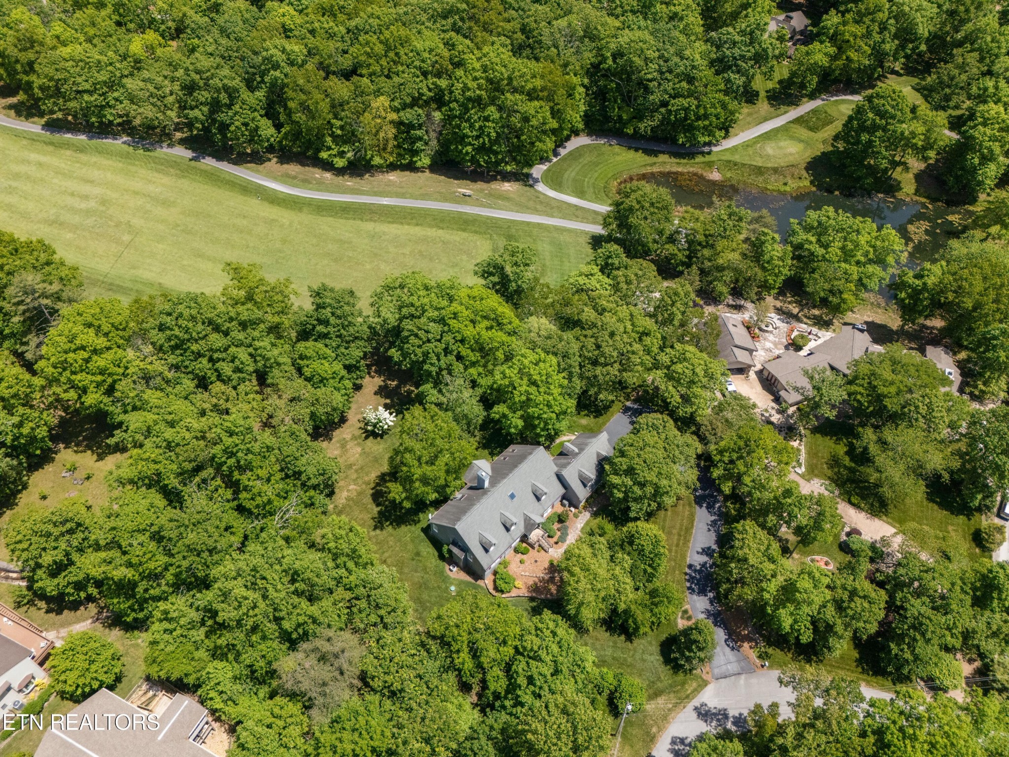 15 Cloverdale Circle Crossville TN 38558