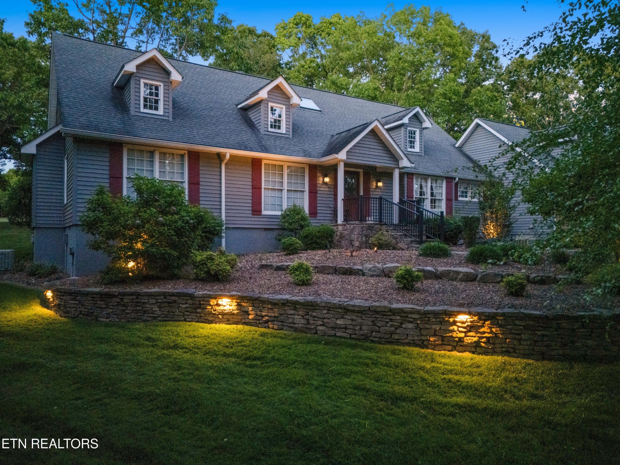 15 Cloverdale Circle Crossville TN 38558