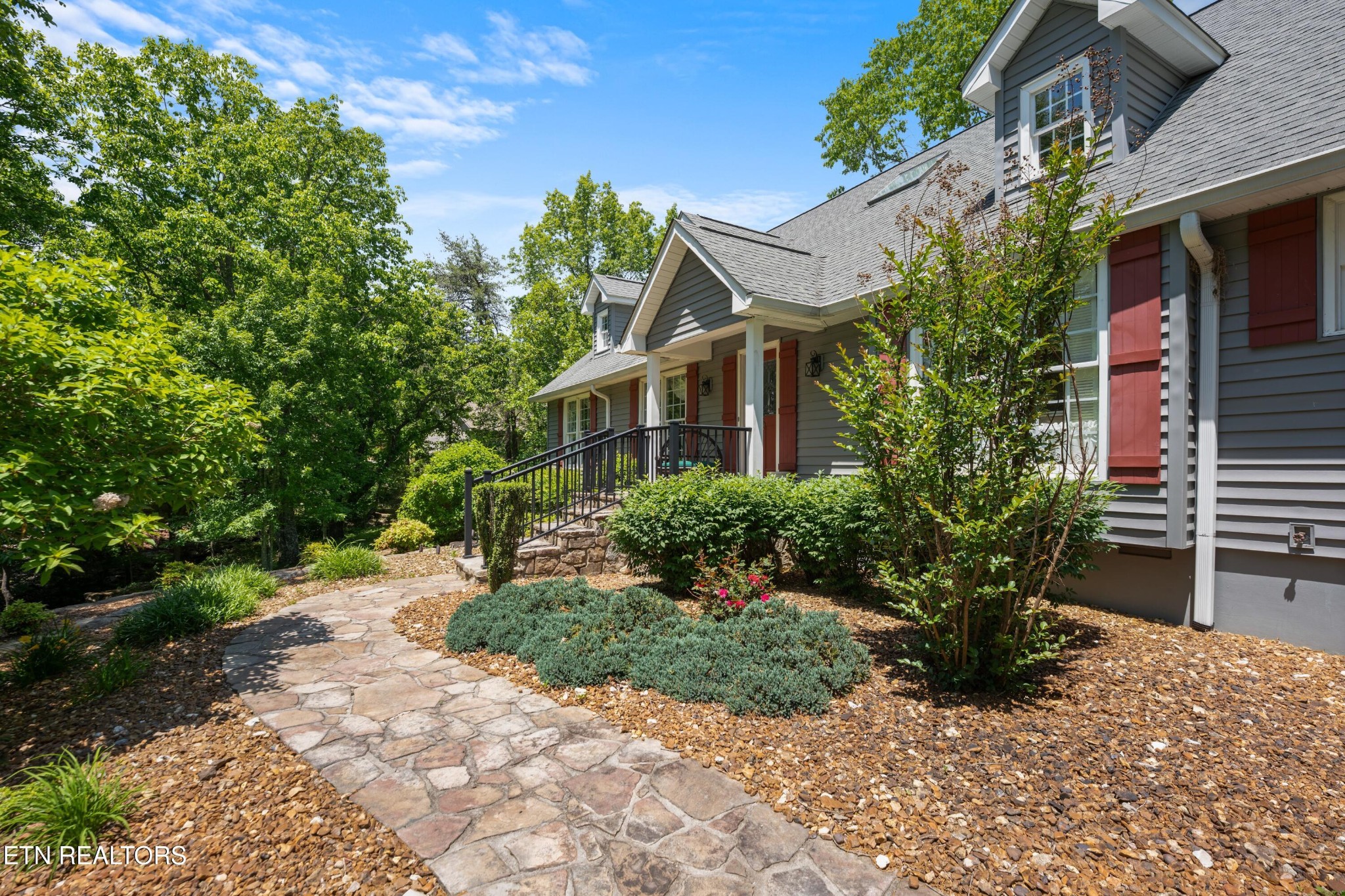 15 Cloverdale Circle Crossville TN 38558