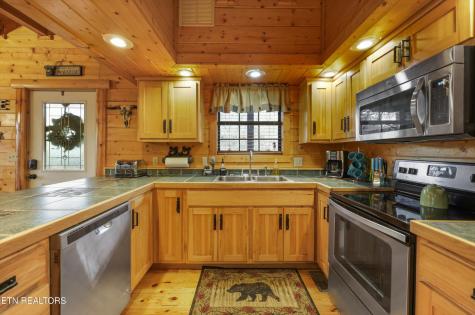 3517 Sand Ridge Way Sevierville TN 37863