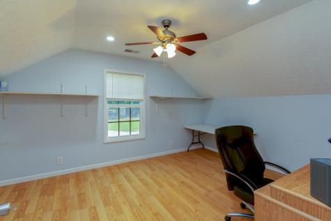 1301 Rogues Fork Road Bethpage TN 37022