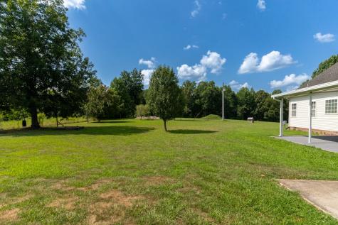 1301 Rogues Fork Road Bethpage TN 37022