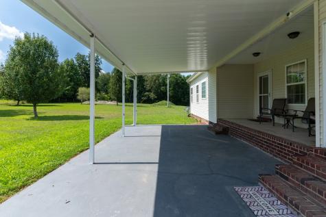 1301 Rogues Fork Road Bethpage TN 37022