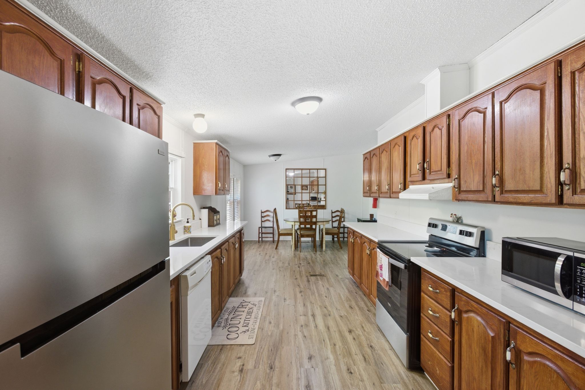 230 E Piney Road, E Dickson TN 37055