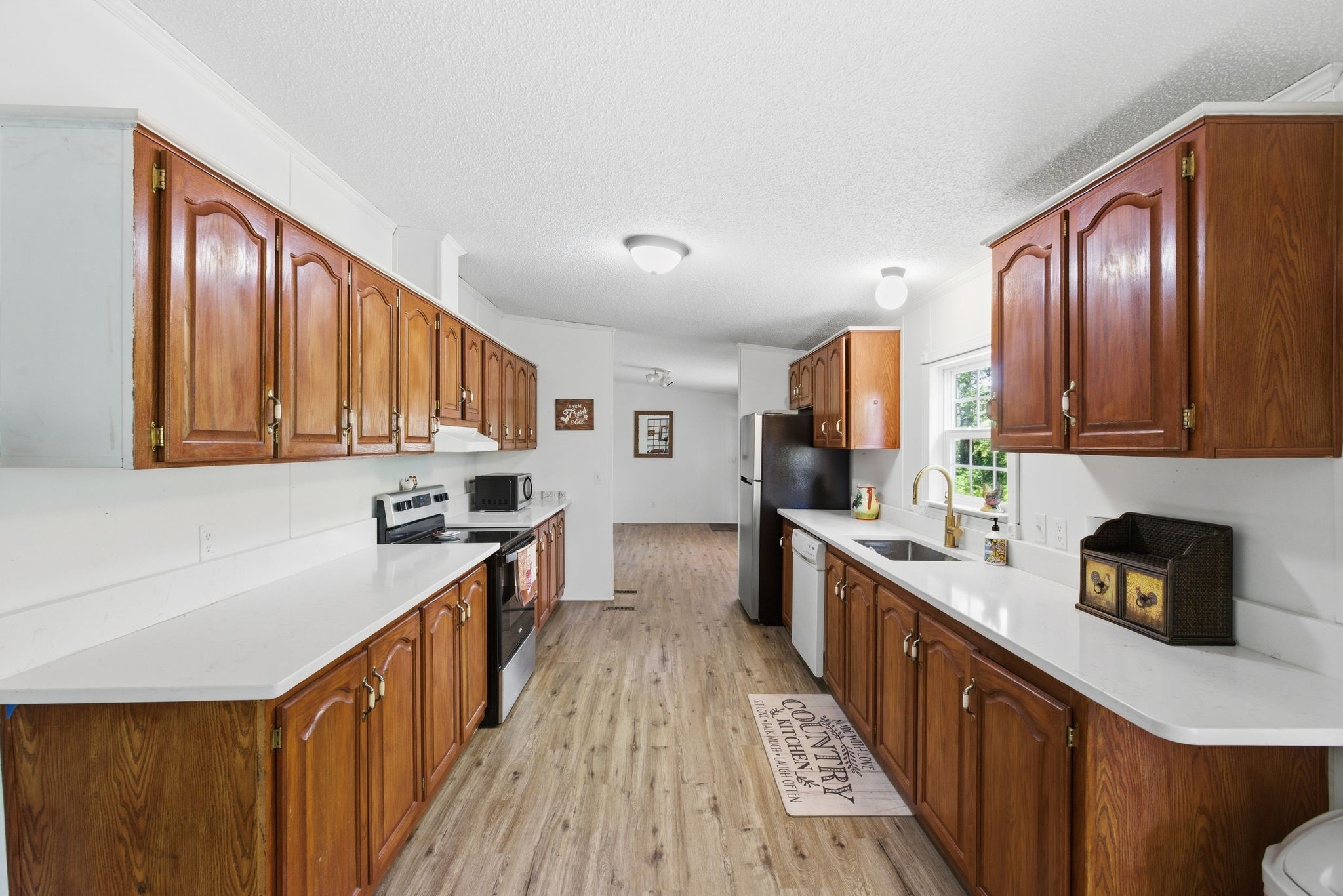 230 E Piney Road, E Dickson TN 37055