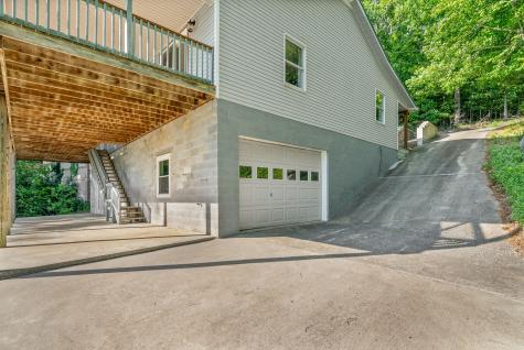 438 Harbor Drive Bumpus Mills TN 37028