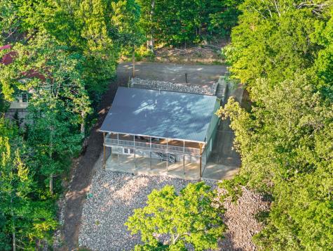 438 Harbor Drive Bumpus Mills TN 37028