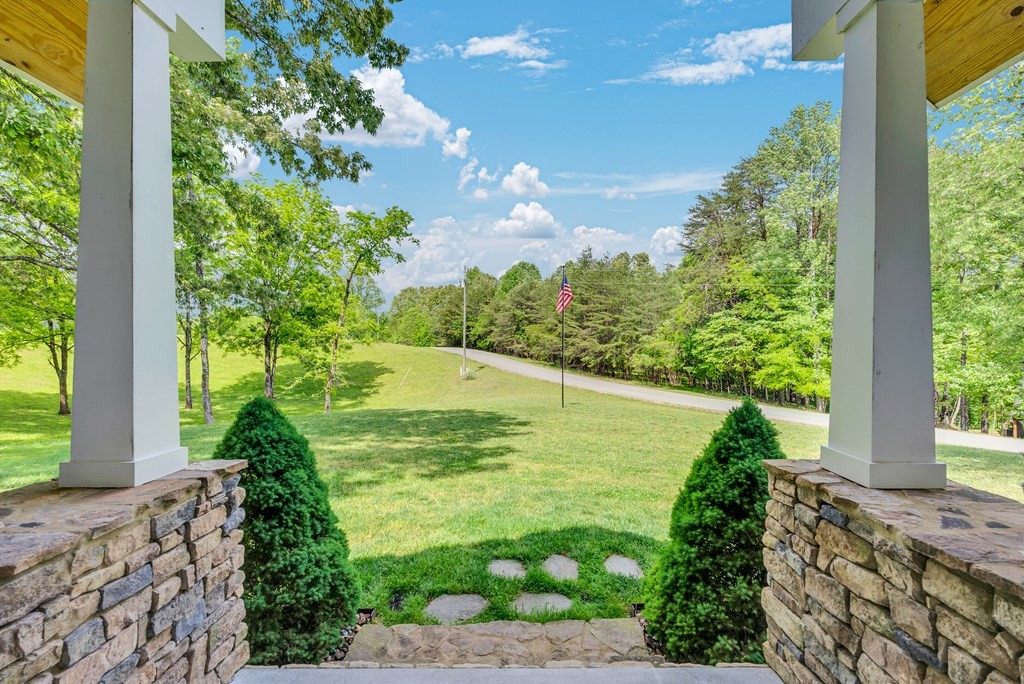 136 Rocky River Shores Drive Rock Island TN 38581