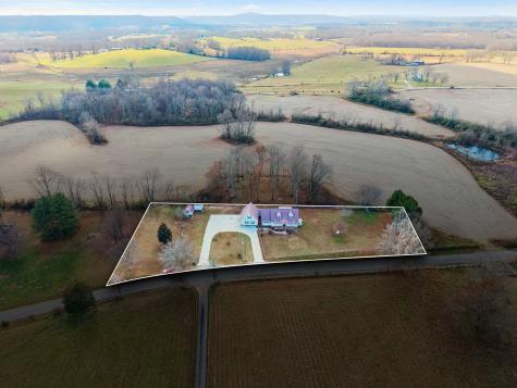 524 Willie Jarvis Road Sparta TN 38583