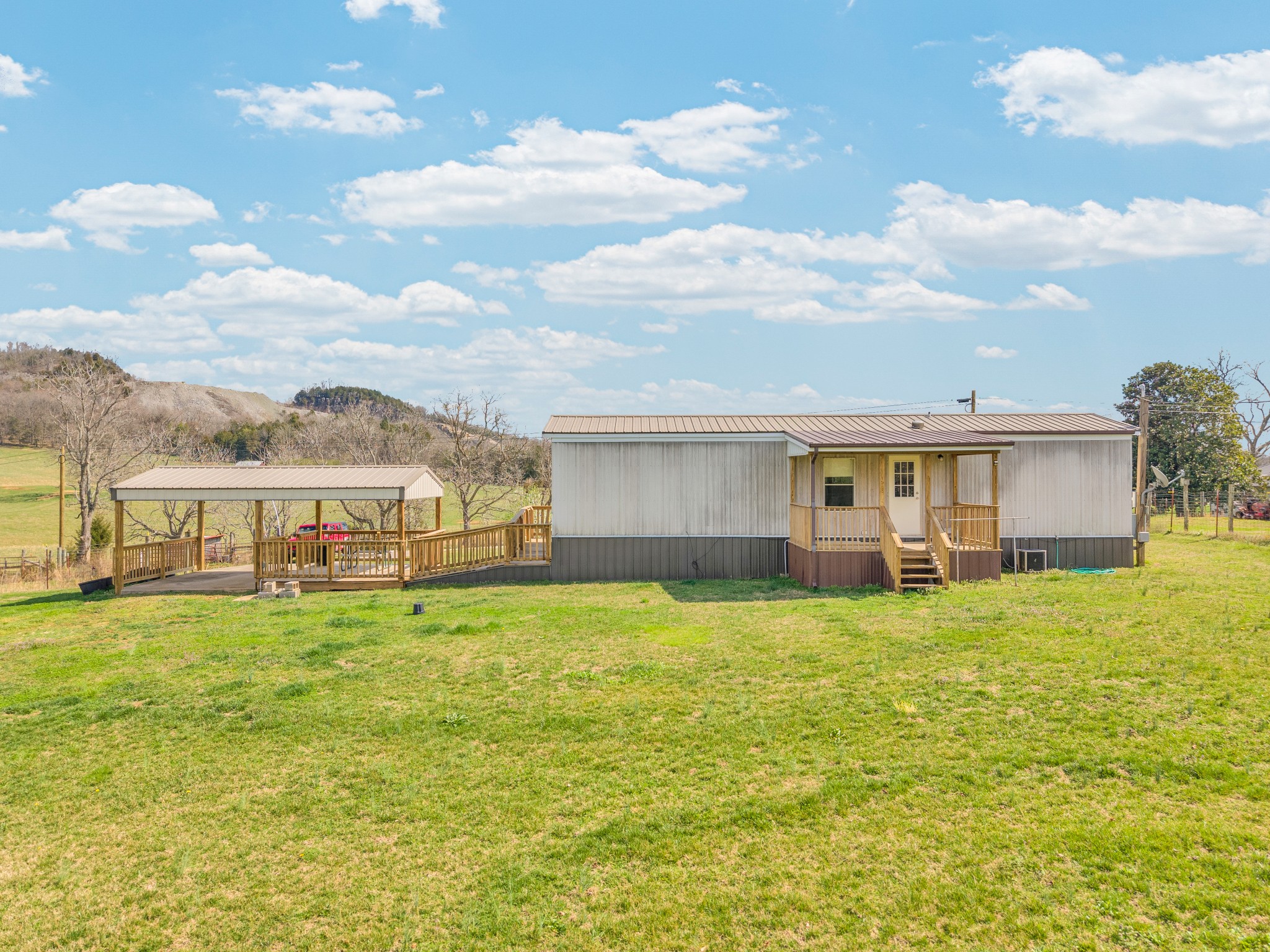 137 Parrish Lane Sparta TN 38583