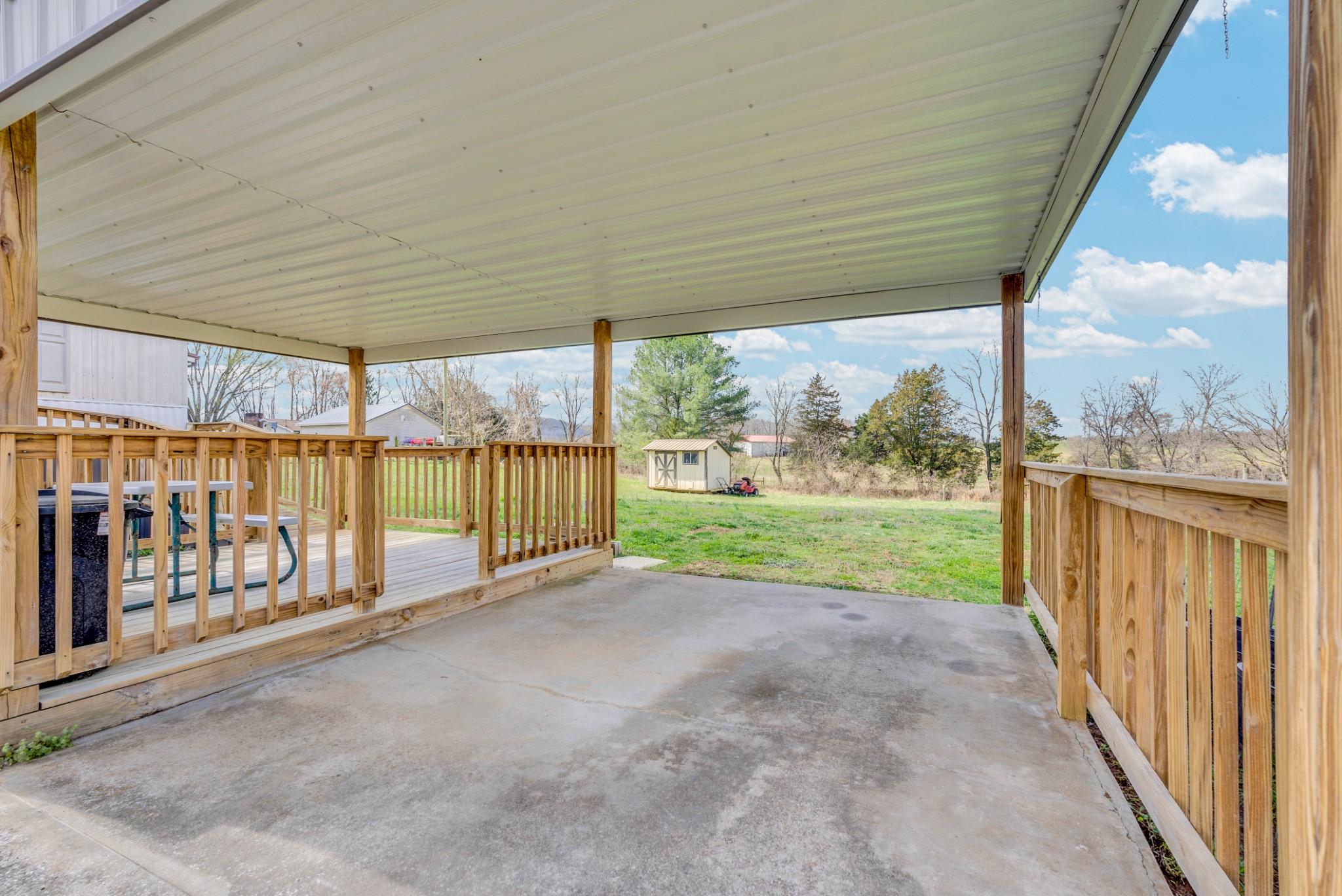 137 Parrish Lane Sparta TN 38583