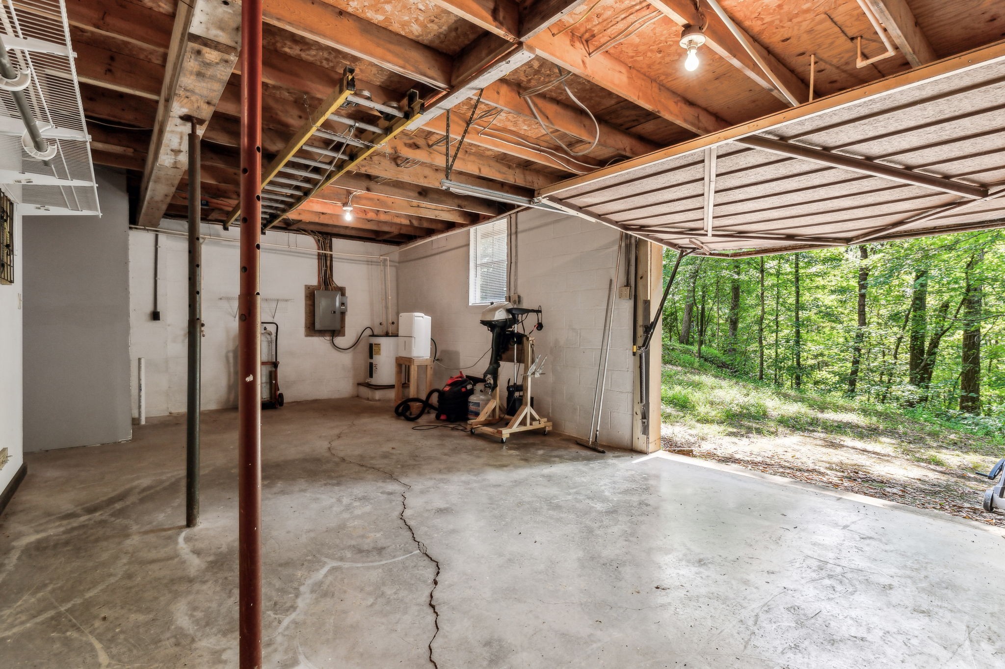 111 Mud Hill Road Dover TN 37058