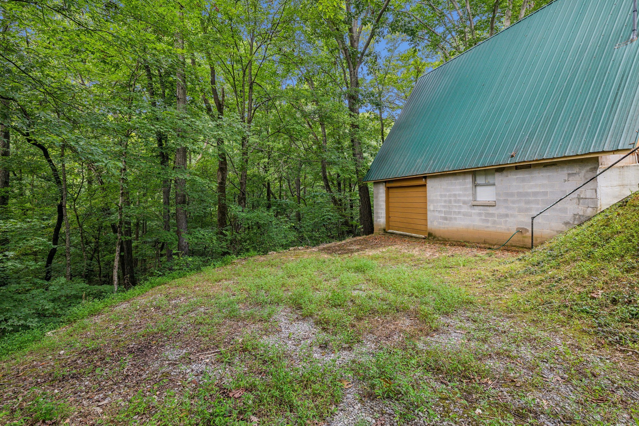 111 Mud Hill Road Dover TN 37058