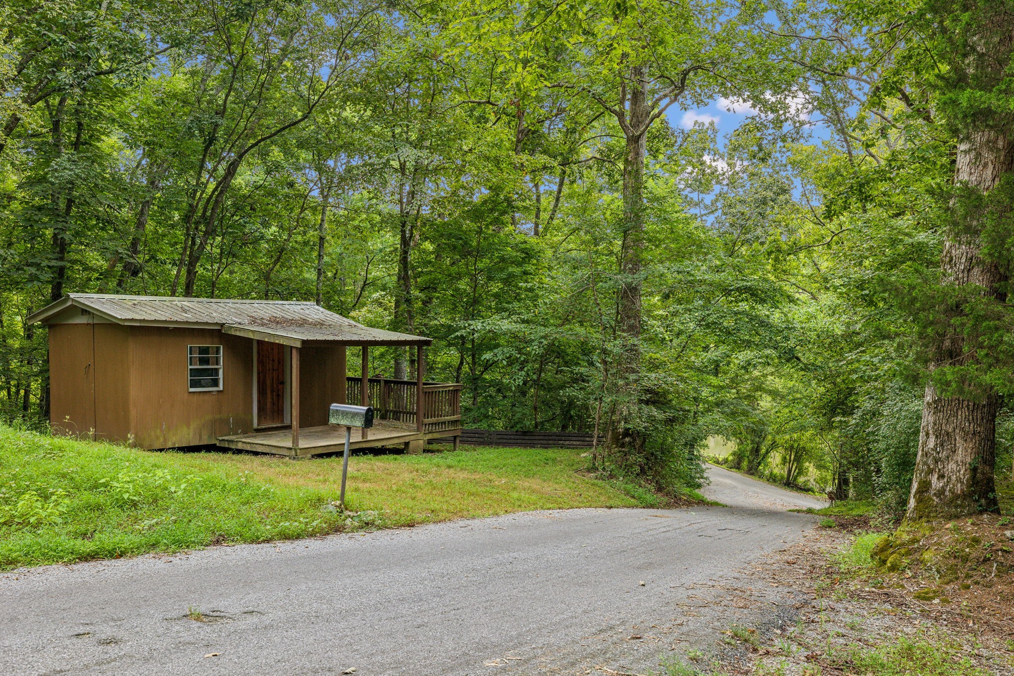 111 Mud Hill Road Dover TN 37058
