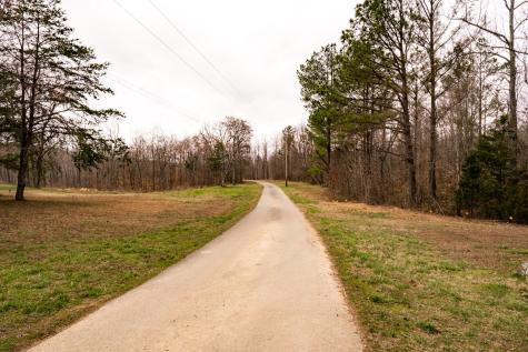 7050 Bakerville Road Waverly TN 37185