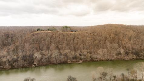 7050 Bakerville Road Waverly TN 37185